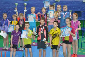 dush2-vo-news-2016-04-27-badminton-2
