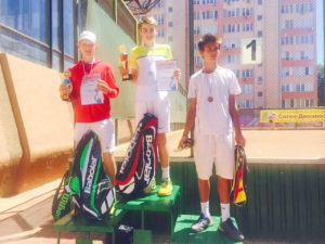dush2-vo-news-2016-05-16-tennis-01